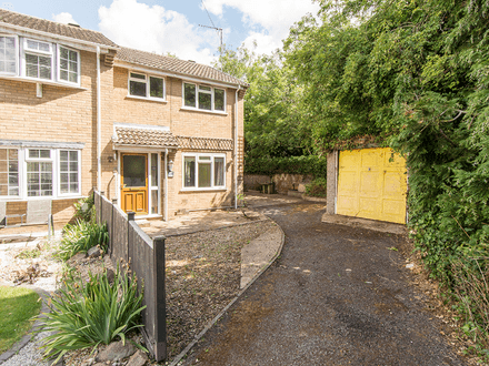 Three Bedroom Semi Detached Home - Scope to Extend and Improve - Popular Location - Lutterworth (LE17)