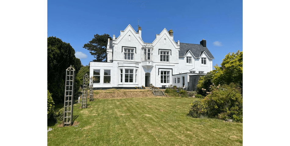Property Image 0