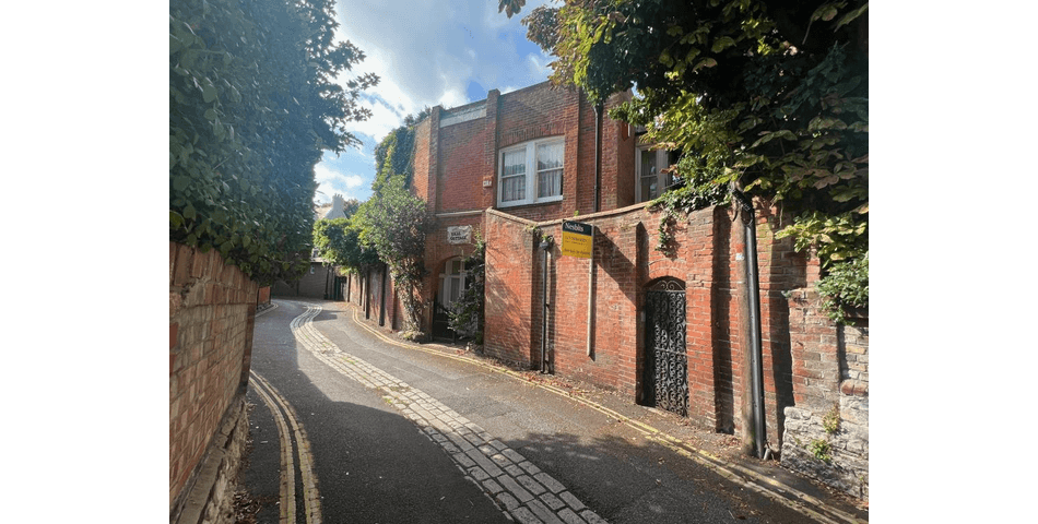 Property Image 0