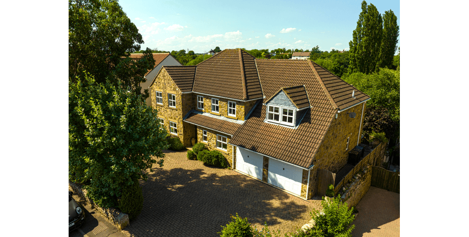 Property Image 0