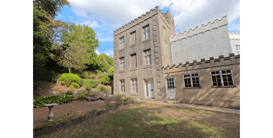 Property Image 0