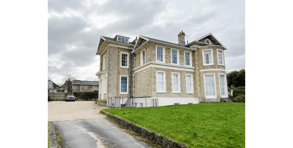 Property Image 0
