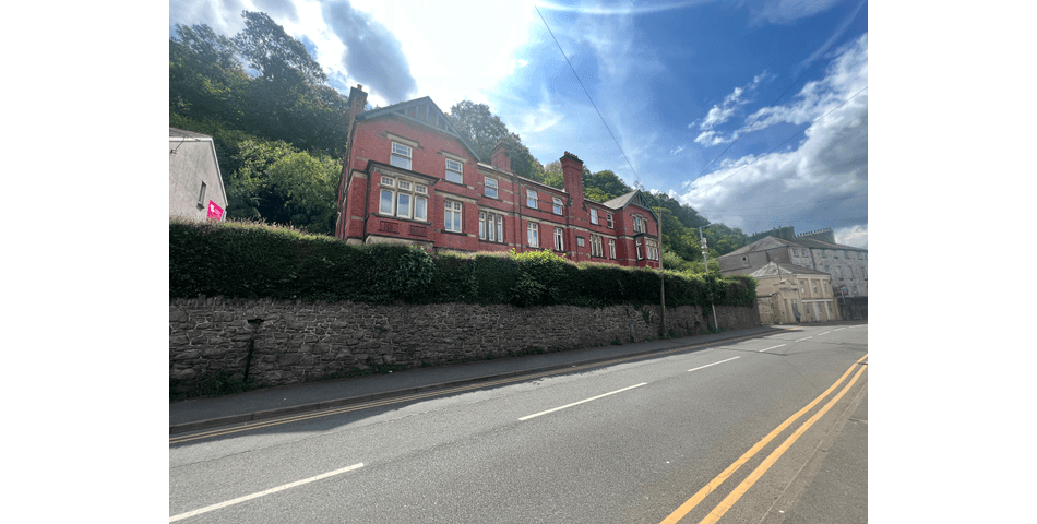 Property Image 0