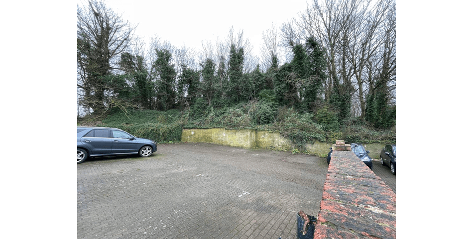 Property Image 0