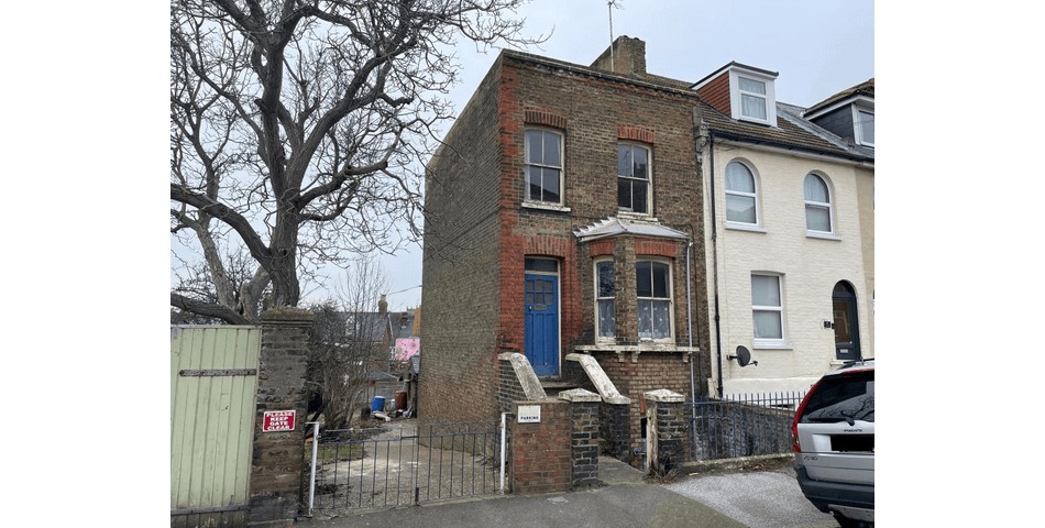 Property Image 0