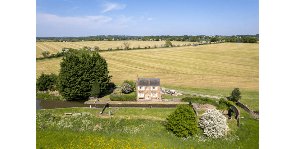 Property Image 0